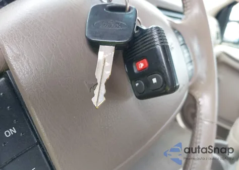 2000 Ford Excursion Limited z USA, uszkodzony, nr VIN 1FMNU42S1YEC78982